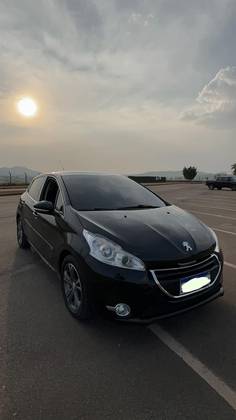 PEUGEOT 208 1.6 GRIFFE 16V FLEX 4P AUTOMÁTICO PEUGEOT 208 1.6 GRIFFE 16V FLEX 4P AUTOMÁTICO